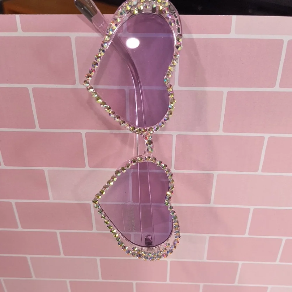 Heart-Shaped Purple Sunglasses with Rhinestones With Plastic Case, New